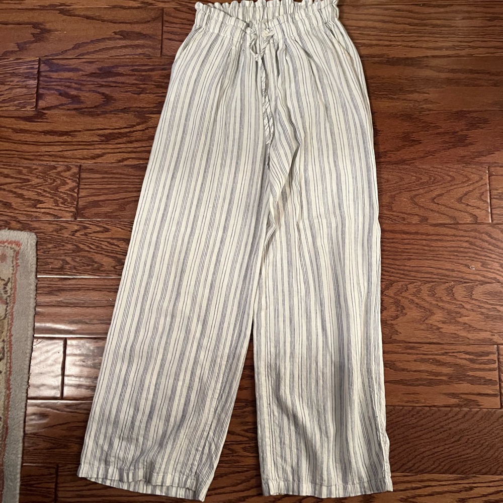 Flowy Beach Pool Pants from Thread & Supply size Medium